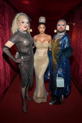 abb Palazzo Sheila Wolf, Micaela Schäfer and Gisela Kloppke as guests at the gala premiere of Kolja Kleeberg and Hans Peter Wodarz 17 Dinner Show Unikate at PALAZZO Spiegelpalast on 07 11 2025 in Berlin Berlin Germany