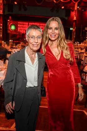 abb Palazzo Ulla Konnertz mother and Xenia Seeberg daughter as guests at the gala premiere of Kolja Kleeberg and Hans Peter Wodarz 17 Dinner Show Unikate at PALAZZO Spiegelpalast on 07 11 2025 in Berlin Berlin Germany