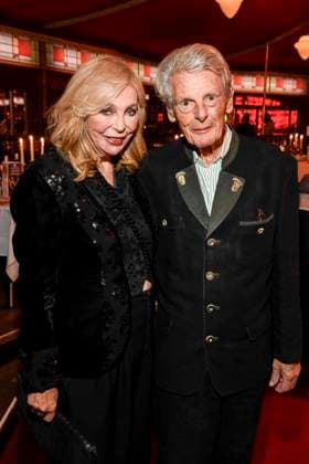 abb Palazzo Evelyn Bresser and Klaus Bresser as guests at the gala premiere of Kolja Kleeberg and Hans Peter Wodarz 17 Dinner Show Unikate at PALAZZO Spiegelpalast on 07 11 2025 in Berlin Berlin Germany
