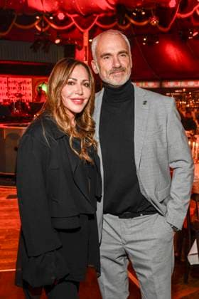 abb Palazzo Simone Thomalla and Rene M as guests at the gala premiere of Kolja Kleeberg and Hans Peter Wodarz 17 Dinner Show Unikate at PALAZZO Spiegelpalast on 07 11 2025 in Berlin Berlin Germany
