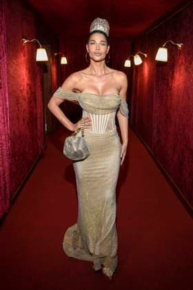 abb Palazzo Micaela Schäfer Schaefer as guest at the gala premiere of Kolja Kleeberg and Hans Peter Wodarz 17 Dinner Show Unikate at PALAZZO Spiegelpalast on 07 11 2025 in Berlin Berlin Germany
