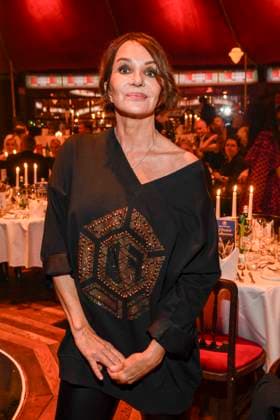 abb Palazzo Anouschka Renzi as guest at the gala premiere of Kolja Kleeberg and Hans Peter Wodarz 17 Dinner Show Unikate at PALAZZO Spiegelpalast on 07 11 2025 in Berlin Berlin Germany