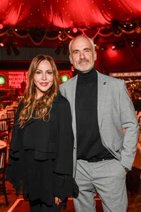 abb Palazzo Simone Thomalla and Rene M as guests at the gala premiere of Kolja Kleeberg and Hans Peter Wodarz 17 Dinner Show Unikate at PALAZZO Spiegelpalast on 07 11 2025 in Berlin Berlin Germany