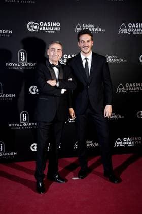Antenas de Oro Awards 2025 The president of the Federation of Spanish Radio and Television Associations, Juan Ignacio Ocana i and journalist Diego Losada d , during the photocall prior to the presentation of the Antenas de Oro Awards, at the Casino de Aranjuez, on November 8, 2025, in Aranjuez, Madrid Spain The Federation of Spanish Radio and Television Associations has celebrated the 52nd edition of the Golden Antenna Awards, which recognize the work of the most relevant figures of the year in television, radio and media 08 NOVEMBER 2025 GOLDEN ANTENAS AWARDS CASINO RADIO TELE MEDIA A Pé Aranjuez Madrid Aranjuez Madrid Madrid Espana  Copyright: xA.xPÃ rezxMecax 7086973