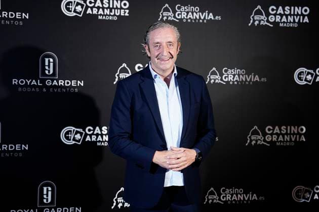 Antenas de Oro Awards 2025 The journalist Josep Pedrerol during the photocall prior to the presentation of the Antenas de Oro Awards, at the Casino de Aranjuez, on November 8, 2025, in Aranjuez, Madrid Spain The Federation of Associations of Radio and Television of Spain has celebrated the 52nd edition of the Antena de Oro Awards, which recognize the most relevant figures of the year in television, radio and media, which recognize the work of the most relevant figures of the year in television, radio and media 08 NOVEMBER 2025 GOLDEN ANTENAS AWARDS CASINO RADIO TELE MEDIA A Pé Aranjuez Madrid Aranjuez Madrid Madrid Espana  Copyright: xA.xPÃ rezxMecax 7087201