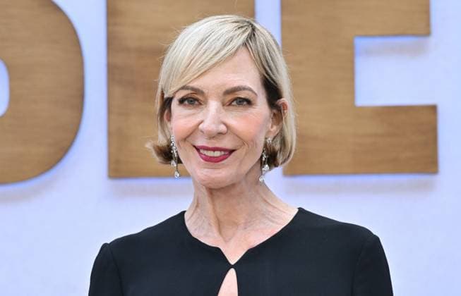 ˜The Diplomat™ FYC Event Allison Janney arriving to ˜The Diplomat™ FYC event held at the Netflix Tudum Theater on November 8, 2025 in Hollywood, Ca. Hollywood Netflix Tudum Theater California USA Copyright: xLISAxOConnor xAFF-USA.COMx