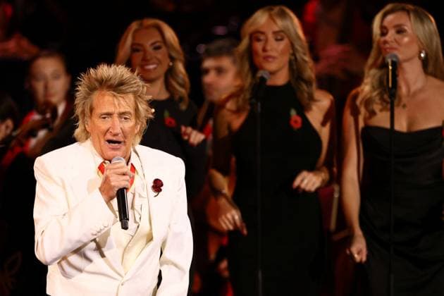 Royal British Legion Festival of Remembrance, in London Rod Stewart performs during the Royal British Legion Festival of Remembrance, an annual event honouring military service members, which holds special significance in 2025 as it marks the 80th anniversary of the end of World War Two, at the Royal Albert Hall in London, Britain, November 8, 2025., Credit:Jack Taylor Avalon UNITED KINGDOM, LONDON  Copyright: xJackxTaylorx xAvalonx 1051236533