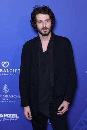 Paris Global Gift Gala - Paris Charles Fardin attends the Paris Global Gift Gala in Paris, France on Novmber 08, 2025. Photo by Jerome Domine ABACAPRESS.COM France  Copyright: xDominexJerome ABACAx