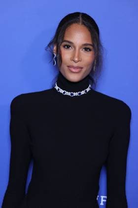 Paris Global Gift Gala - Paris Cindy Bruna attends the Paris Global Gift Gala in Paris, France on Novmber 08, 2025. Photo by Jerome Domine ABACAPRESS.COM France  Copyright: xDominexJerome ABACAx