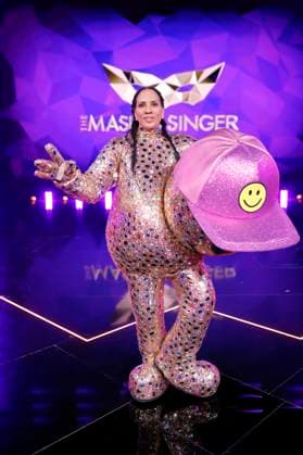 Designer Barbara Becker as the character Smiley in the Prosieben show The Masked Singer at the MMC Studios in Ossendorf Cologne, 08 11 2025 NRW Germany Copyright: xChristophxHardtx