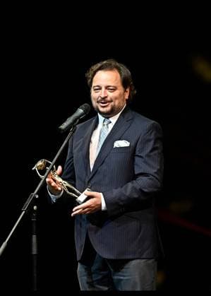 Gala of the Golden Antenna Awards 2025 David Felipe Arranz receives the Golden Antenna Award 2025, at the Casino de Aranjuez, on November 8, 2025, in Aranjuez, Madrid Spain The Federation of Spanish Radio and Television Associations has celebrated the 52nd edition of the Golden Antenna Awards, which recognize the most relevant work of the year in television, radio and media, which recognize the work of the most relevant figures of the year in television, radio and media GOLDEN ANTENAS AWARDS MATIAS PRATS TELEVISION RADIO Aranjuez Madrid Aranjuez Madrid Spain  Copyright: xFranciscoxGuerrax 7087861