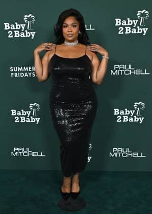 2025 Baby2Baby Gala Lizzo arriving to the 2025 Baby2Baby Gala presented by Paul Mitchell at the Pacific Design Center on November 8, 2025 in West Hollywood, Ca. West Hollywood Pacific Design Center California USA Copyright: xLisaxOConnor xAFF-USA.COMx