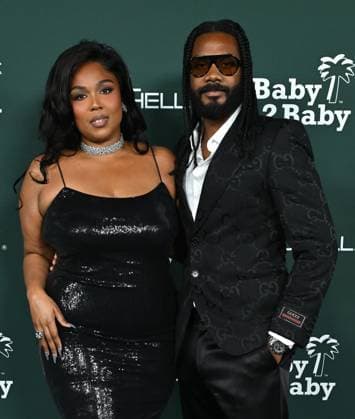 2025 Baby2Baby Gala Lizzo and Mike Wright arriving to the 2025 Baby2Baby Gala presented by Paul Mitchell at the Pacific Design Center on November 8, 2025 in West Hollywood, Ca. West Hollywood Pacific Design Center California USA Copyright: xLisaxOConnor xAFF-USA.COMx