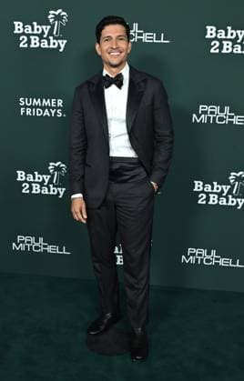 2025 Baby2Baby Gala Danny Ramirez arriving to the 2025 Baby2Baby Gala presented by Paul Mitchell at the Pacific Design Center on November 8, 2025 in West Hollywood, Ca. West Hollywood Pacific Design Center California USA Copyright: xLisaxOConnor xAFF-USA.COMx