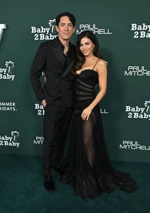 2025 Baby2Baby Gala Steve Kazee and Jenna Dewan arriving to the 2025 Baby2Baby Gala presented by Paul Mitchell at the Pacific Design Center on November 8, 2025 in West Hollywood, Ca. West Hollywood Pacific Design Center California USA Copyright: xLisaxOConnor xAFF-USA.COMx