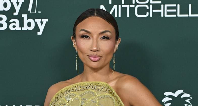 2025 Baby2Baby Gala Jeannie Mai arriving to the 2025 Baby2Baby Gala presented by Paul Mitchell at the Pacific Design Center on November 8, 2025 in West Hollywood, Ca. West Hollywood Pacific Design Center California USA Copyright: xLisaxOConnor xAFF-USA.COMx