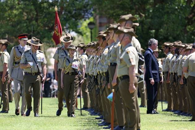 PRINCESS ANNE VISIT, Her Royal Highness Princess Anne inspects the Centenary Parade at Victoria Barracks in Sydney, New South Wales, Sunday, November 9th, 2025. Princess Anne is visiting Australia to mark the Centenary of the Royal Australian Corps of Signals. ( NO ARCHIVING Sydney New South Wales Australia  Copyright: xDamianxShawx 20251109155869471200