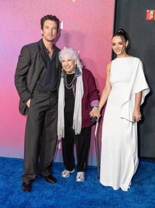 November 8, 2025, Bronx, New York, USA: Miles Teller, Leona Flowers and Keleigh Sperry wearing dress by Bevza attends Eternity premiere at Regal Union Square in New York, NY on November 8, 2025. Bronx USA - ZUMAr339 20251108_znp_r339_044 Copyright: xLevxRadinx