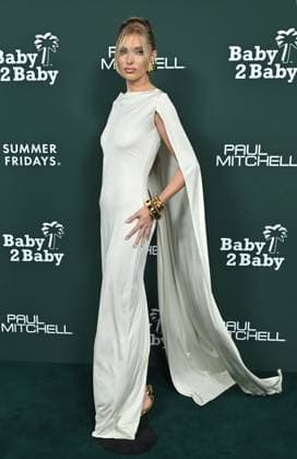 2025 Baby2Baby Gala Elsa Hosk arriving to the 2025 Baby2Baby Gala presented by Paul Mitchell at the Pacific Design Center on November 8, 2025 in West Hollywood, Ca. West Hollywood Pacific Design Center California USA Copyright: xLisaxOConnor xAFF-USA.COMx