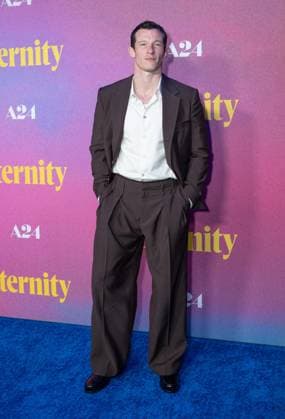 November 8, 2025, Bronx, New York, USA: Callum Turner wearing suit by Louis Vuitton attends Eternity premiere at Regal Union Square in New York, NY on November 8, 2025. Bronx USA - ZUMAr339 20251108_znp_r339_051 Copyright: xLevxRadinx