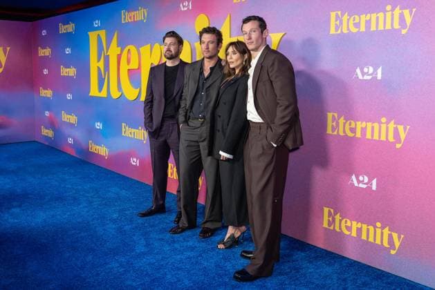 November 8, 2025, Bronx, New York, USA: David Freyne, Miles Teller, Elizabeth Olsen and Callum Turner attend Eternity premiere at Regal Union Square in New York, NY on November 8, 2025. Bronx USA - ZUMAr339 20251108_znp_r339_067 Copyright: xLevxRadinx