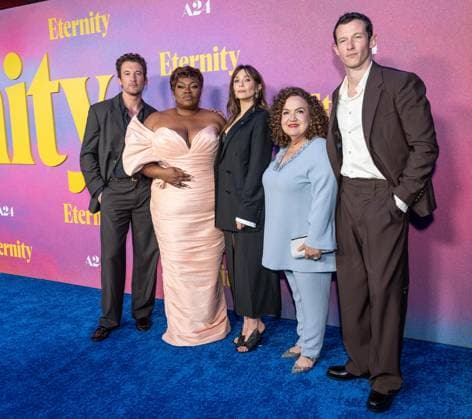 November 8, 2025, Bronx, New York, USA: Miles Teller, Da Vine Joy Randolph, Elizabeth Olsen, Olga Merediz and Callum Turner attend Eternity premiere at Regal Union Square in New York, NY on November 8, 2025. Bronx USA - ZUMAr339 20251108_znp_r339_072 Copyright: xLevxRadinx