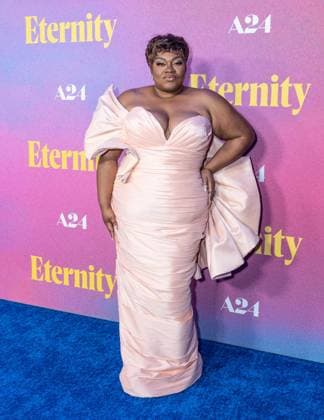 November 8, 2025, Bronx, New York, USA: Da Vine Joy Randolph attends Eternity premiere at Regal Union Square in New York, NY on November 8, 2025. Bronx USA - ZUMAr339 20251108_znp_r339_076 Copyright: xLevxRadinx