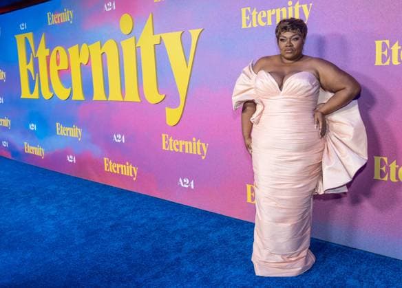 November 8, 2025, Bronx, New York, USA: Da Vine Joy Randolph attends Eternity premiere at Regal Union Square in New York, NY on November 8, 2025. Bronx USA - ZUMAr339 20251108_znp_r339_077 Copyright: xLevxRadinx
