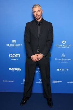 The Global Gift Gala at Four Seasons Hotel George V in Paris Gala Global Gift a l hotel Four Seasons George V a Paris Jonathan Jenvrin 450500 2025 11 08 Paris France  Copyright: xSebastienxFremontx xStarfacex STAR_450500_021