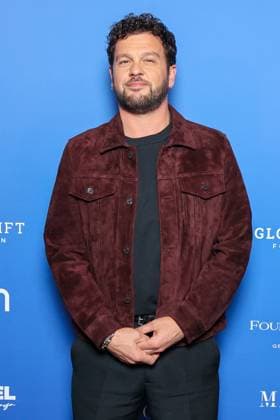 The Global Gift Gala at Four Seasons Hotel George V in Paris Gala Global Gift a l hotel Four Seasons George V a Paris Claudio Capeo 450500 2025 11 08 Paris France  Copyright: xSebastienxFremontx xStarfacex STAR_450500_039