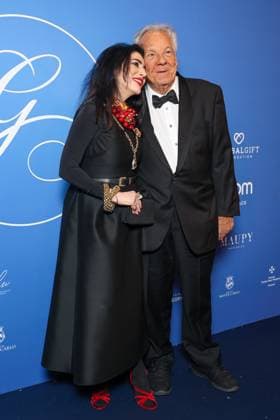 The Global Gift Gala at Four Seasons Hotel George V in Paris Gala Global Gift a lhotel Four Seasons George V a Paris Une invite et Massimo Gargia 450500 2025 11 08 Paris France  Copyright: xSebastienxFremontx xStarfacex STAR_450500_151