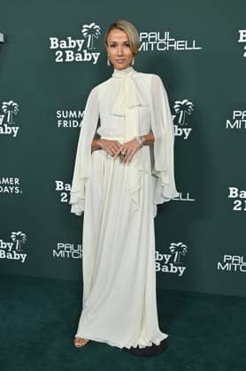 2025 Baby2Baby Gala Amie Satchu arriving to the 2025 Baby2Baby Gala presented by Paul Mitchell at the Pacific Design Center on November 8, 2025 in West Hollywood, Ca. West Hollywood Pacific Design Center California USA Copyright: xLISAxOConnor xAFF-USA.COMx
