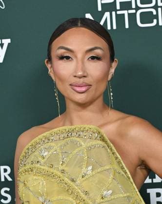 2025 Baby2Baby Gala Jeannie Mai arriving to the 2025 Baby2Baby Gala presented by Paul Mitchell at the Pacific Design Center on November 8, 2025 in West Hollywood, Ca. West Hollywood Pacific Design Center California USA Copyright: xLISAxOConnor xAFF-USA.COMx