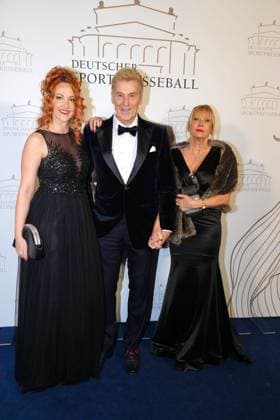 Ulrich Uli Stein and his wife Cornelia Stein with their daughter Jennifer at the 43rd German Sports Press Ball on 8 11 2025 at the Alte Oper in Frankfurt am Main German Sports Press Ball 2025 in Frankfurt am Main