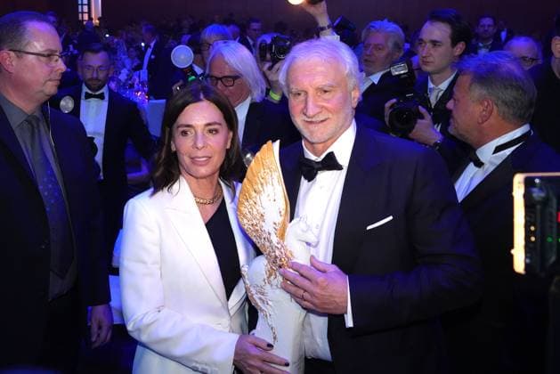 Rudi Voeller and his wife Sabrina Voeller at the 43rd German Sports Press Ball on 8 11 2025 at the Alte Oper in Frankfurt am Main German Sports Press Ball 2025 in Frankfurt am Main