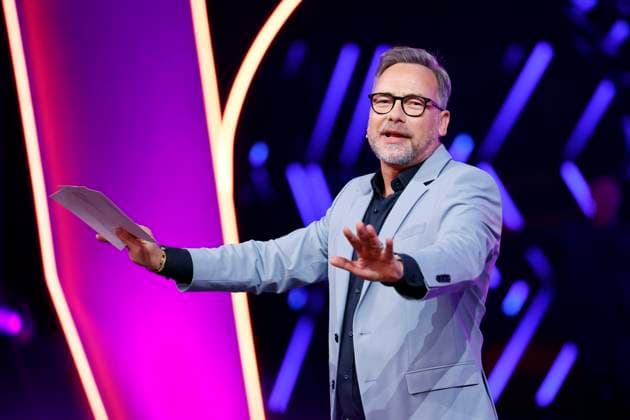 Presenter Matthias Opdenhövel in the Prosieben show The Masked Singer at the MMC Studios in Ossendorf Cologne, 08 11 2025 NRW Germany Copyright: xChristophxHardtx
