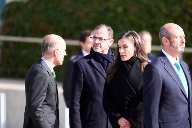 Spanish Royals Depart to China for 3 Days State Visit Queen Letizia of Spain attends Departure Ceremony to China for 3 Days State Visit at Adolfo Suarez Madrid Barajas Airport on November 9, 2025 in Madrid, Spain Photo by IMAGO MPG Madrid Adolfo Suarez Madrid Barajas Airport Madrid Spain  Copyright: xMPGx