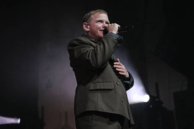 Kae Tempest performing at Brixton Academy LONDON, ENGLAND - NOVEMBER 08: Kae Tempest performing at Brixton Academy on November 08, 2025 in London, England. CAP MAR MAR Great Britain Copyright: xMartinxHarris CapitalxPicturesx