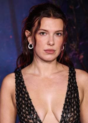 Netflix FYSEE: The Fall Edit - Stranger Things Season 5 FYC Event British actress and producer Millie Bobby Brown arrives at the Netflix FYSEE: The Fall Edit - Stranger Things Season 5 FYC (For Your Consideration) Event held at the Netflix Tudum Theater in Hollywood, Los Angeles, California, United States. Netflix Tudum Theater, Hollywood, Los Angeles, California, USA California United States  Copyright: xImagexPressxAgencyx originalFilename: collin-netflixf251109_npy6d.jpg