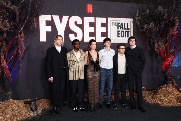 Netflix FYSEE: The Fall Edit - Stranger Things Season 5 FYC Event English actor and singer Jamie Campbell Bower, American actor, singer, and dancer Caleb McLaughlin, British actress and producer Millie Bobby Brown, Canadian-American actor and entrepreneur Noah Schnapp, American actor and singer Gaten Matarazzo and Canadian actor, musician, director, and recording artist Finn Wolfhard arrive at the Netflix FYSEE: The Fall Edit - Stranger Things Season 5 FYC (For Your Consideration) Event held at the Netflix Tudum Theater in Hollywood, Los Angeles, California, United States. Netflix Tudum Theater, Hollywood, Los Angeles, California, USA California United States Copyright: xImagexPressxAgencyx originalFilename: collin-netflixf251109_np8xt.jpg