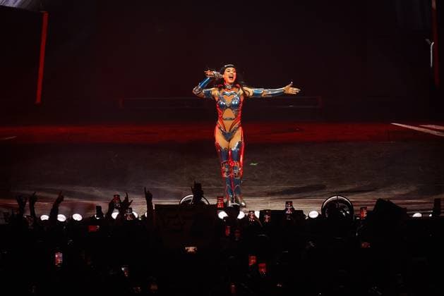 Katy Perry performs in Barcelona Singer Katy Perry during a concert at the Palau Sant Jordi, on November 9, 2025, in Barcelona, Catalonia Spain The concert is part of her tour The Lifetimes Tour 09 NOVEMBER 2025 KATY PERRY SPAIN BARCELONA CATALONIA CONCERT INTERNATIONAL TOUR ARTIST SINGER Kike Rincó Barcelona Catalunya Catalunya Catalunya Espana  Copyright: xKikexRinconx 7090310