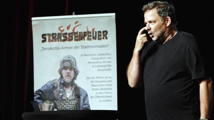 10 Straßenfeuer charity gala FOR EDITORIAL PURPOSES ONLY p Dog trainer Martin Rütter will be the star guest at the 10 Straßenfeuer charity gala Germany NRW Gelsenkirchen on Sunday, 09 11 2025 at the Hans Sachs Haus in Gelsenkirchen Copyright MichaelxKorte Copyright: MichaelxKorte doc836y0fuwwth1eehq2mak ,EDITORIAL USE ONLY Copyright: MichaelxKorte
