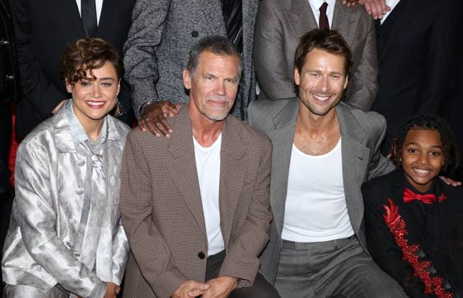 Paramount s The Running Man New York Premiere Katy O Brian, Josh Brolin, Glen Powell and Angelo Giorgio Gray attending Paramount s The Running Man New York Premiere held at the AMC Lincoln Square on November 9, 2025 in New York City, NY New York City AMC Lincoln Square NY USA Copyright: xStevenxBergman AFF-USA.COMx