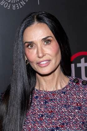 PaleyFest NY 2025: Paramount+ s Landman , New York, New York, USA - 09 Nov 2025 Demi Moore attends Paramount+ s Landman during PaleyFest NY 2025 at The Paley Museum. New York United States Copyright: xRonxAdarx xSOPAxImagesx _radar_paley_20251109_00699