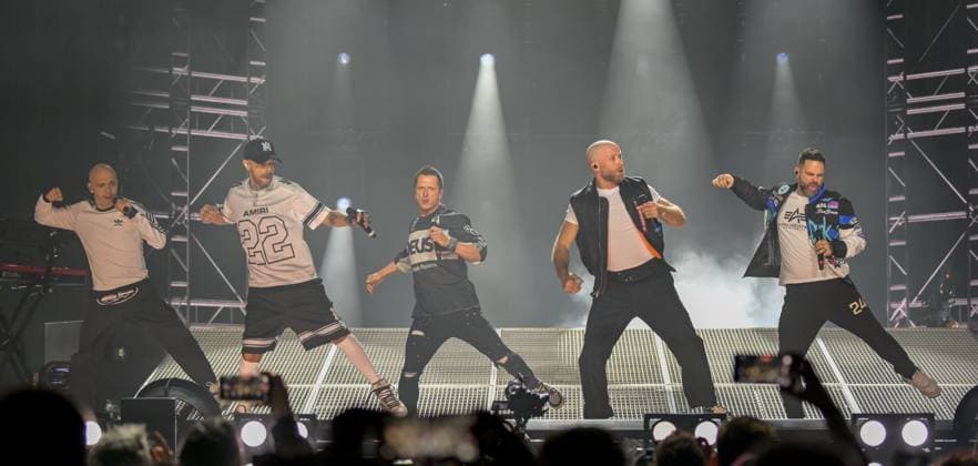 FIVE Perform At Utilita Arena Birmingham, o9-11-2025 Members of 1990 s boyband Five (Scott Robinson, Abz Love, Sean Conlon, Jason J Brown and Ritchie Neville ) perform for the first time in 25 years onstage at Utilita Arena Birmingham, Credit:Jules Annan Avalon  Copyright: xJulesxAnnanx xAvalonx 1051528895