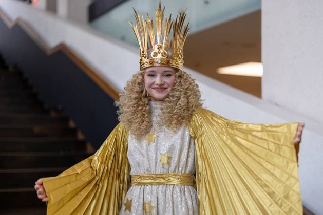 Fitting of the costume for the new Nuremberg Christkind, Nuremberg, 10 11 2025 Nora Falk was elected as the new Nuremberg Christkind in 2025 At a fitting, she appears for the first time in her traditional regalia The costume was made by the costume department of the Nuremberg State 20251110-286A2534-M4000