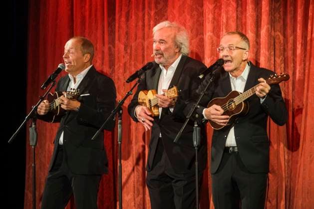 joost HansaTheater Söhne Soehne Hamburgs Joja Wendt, Stefan Gwildis and Rolf Clausen as guests at the opening gala variety show at the Hansa Theater season Eroeffung 2025 2026 on 06 11 2025 in Hamburg Hamburg Germany