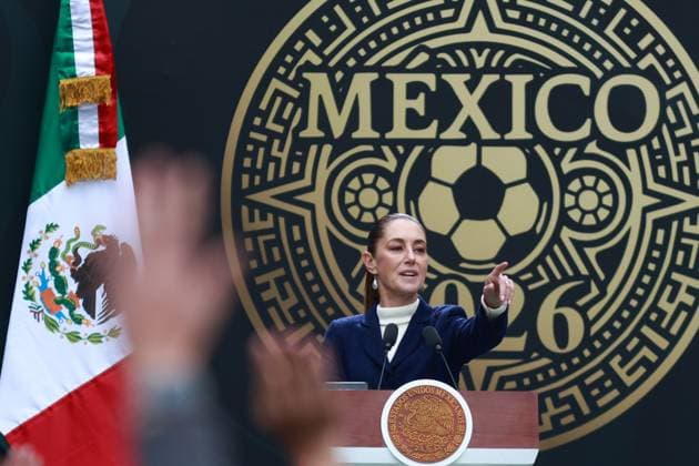 Mexican President Claudia Sheinbaum presents the FIFA 2026 World Cup in Mexico City MEXICO CITY, MEXICO - NOVEMBER 10: Mexican President Claudia Sheinbaum attends the presentation of the FIFA 2026 World Cup, at Los Pinos cultural complex, in Mexico City, Mexico on November 10, 2025. Daniel Cardenas Anadolu Mexico City Mexico. Editorial use only. Please get in touch for any other usage.  Copyright: x2025xAnadoluxDanielxCardenasx