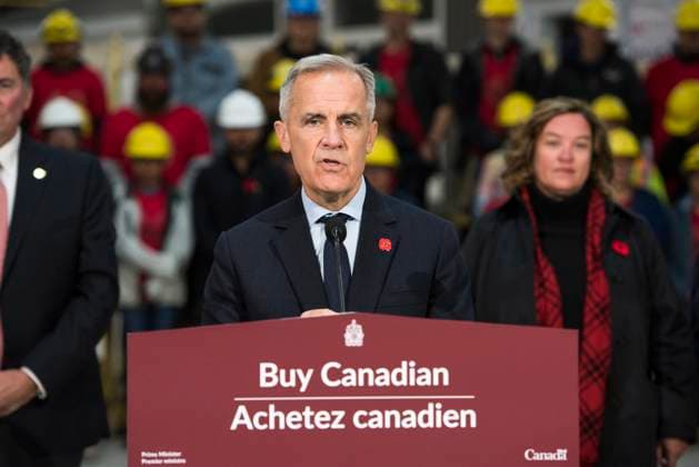 November 10, 2025, Fredericton, Nb, Canada: Prime Minister Mark Carney makes an announcement at the manufacturing facility of Maple Leaf Homes in Fredericton, N.B., on Monday, Nov. 10, 2025. Fredericton Canada  - ZUMAc35_ 20251110_zaf_c35_037 Copyright: xStephenxMacgillivrayx