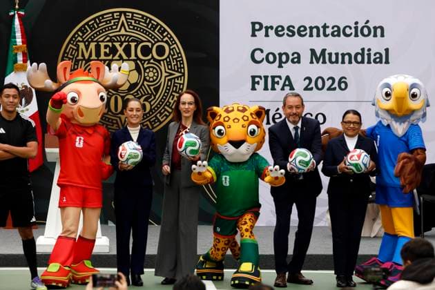 (L-R) Mexican President Claudia Sheinbaum Pardo; coordinator of the 2026 FIFA World Cup preparations, Gabriela Cuevas Barron; FIFA Mexico Executive Director Jurgen Mainka Ruiz and MexicoÃ¢â‚¬â ¢s Minister of the Interior, Rosa Icela RodroÂ­guez, pose during the press conference for the announcement of the 2026 FIFA World Cup at the Los Pinos Cultural Complex. on November 10, 2025, in Mexico City, Mexico. Mexico City Mexico - ZUMAe321 20251110_zia_e321_032 Copyright: xLuisxBarronx
